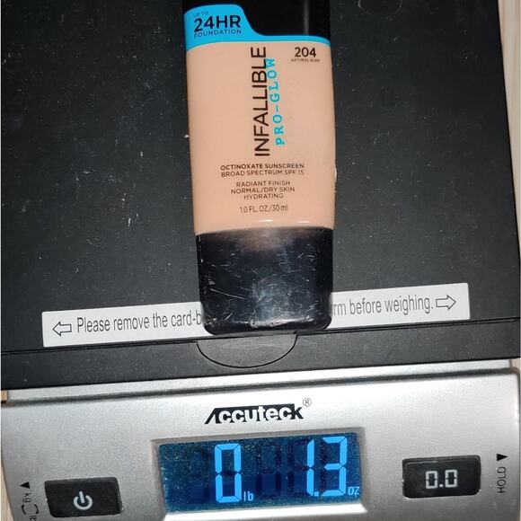 L'Oreal Paris Infallible Pro Glow Foundation SPF 15 Natural Buff 204 - Picture 7 of 8